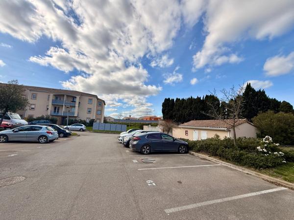 Appartement à vendre 3 pièces BERRIAC (11) 60m2 habitables, deux chambres, deux places de parking