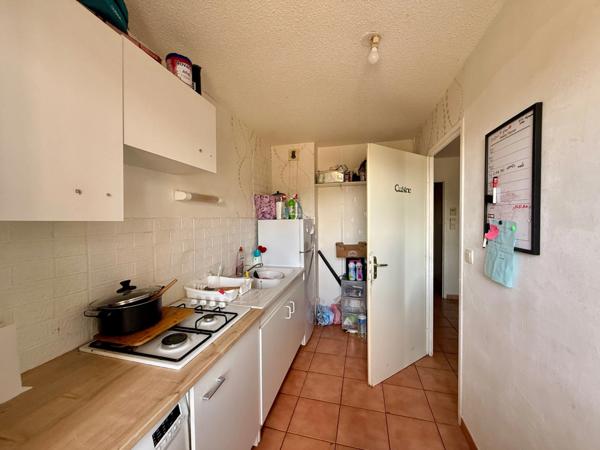 Appartement à vendre 3 pièces BERRIAC (11) 60m2 habitables, deux chambres, deux places de parking