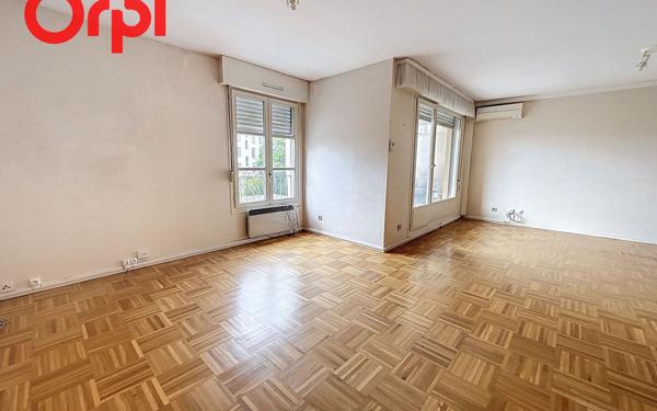 Appartement à vendre    4 pièces • 88,05 m2 Lyon 1