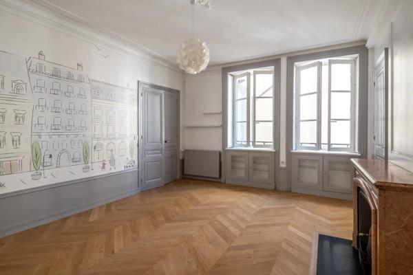Lyon 2 - Ainay - Appartement bourgeois de 195.03 m² - 4 chambres
