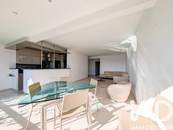 Location appartement 3 pièces 87 m² Villefranche-sur-Mer