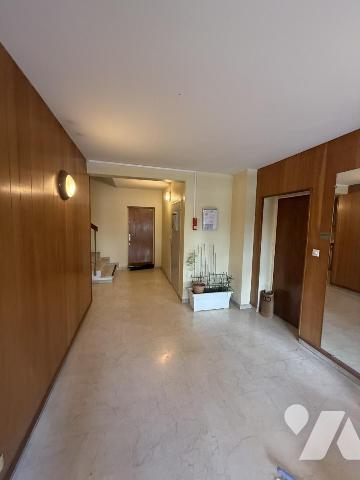 Appartement de type F2 avec garage et place de parking privative