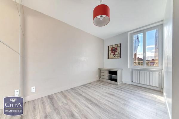 Appartement à vendre 5 pièces 123m² Grigny (69520)