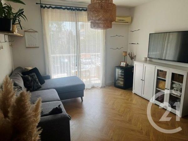 Appartement T4 à vendre  3 pièces - 62,54 m 2   MARSEILLE  - 13009