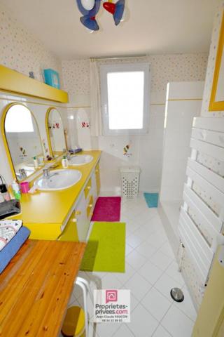 Maison  7 pièce(s) 186 m2