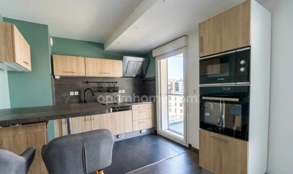 AMNEVILLE - APPARTEMENT 3 PIÈCES AVEC 2 CHAMBRES ! PARKING ET BALCON !