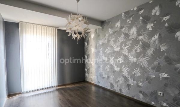 AMNEVILLE - APPARTEMENT 3 PIÈCES AVEC 2 CHAMBRES ! PARKING ET BALCON !