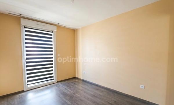 AMNEVILLE - APPARTEMENT 3 PIÈCES AVEC 2 CHAMBRES ! PARKING ET BALCON !