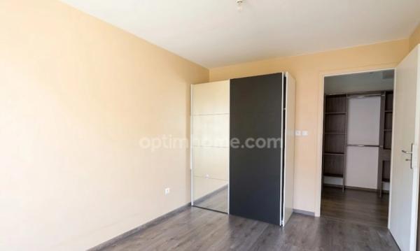 AMNEVILLE - APPARTEMENT 3 PIÈCES AVEC 2 CHAMBRES ! PARKING ET BALCON !