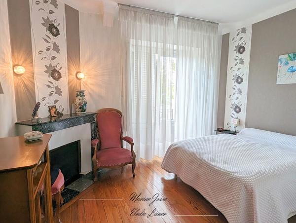 À Vendre – Maison de Ville avec Local Commercial, Terrasse, Dépendance & Grand Garage – Hyper-Centre de Tarbes