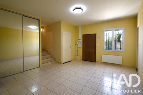 Maison à vendre 4 pièces 73 m² Rochegude