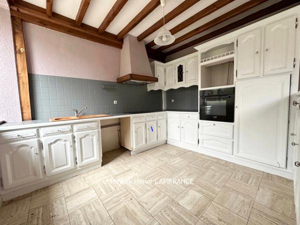 Maison à vendre 6 pièces VIRE (14) avec atelier