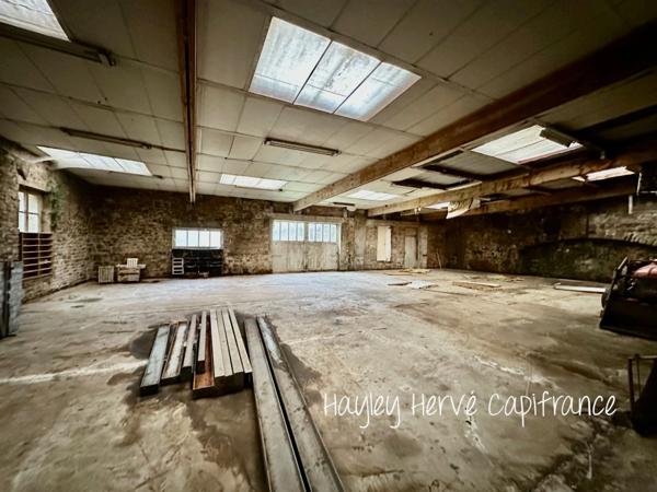 Maison à vendre 6 pièces VIRE (14) avec atelier