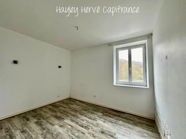 Maison à vendre 6 pièces VIRE (14) avec atelier