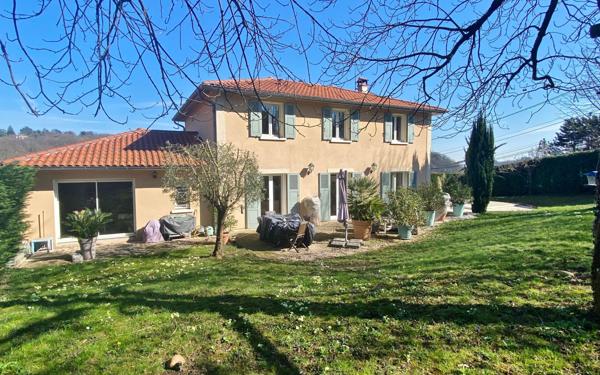 Maison à vendre    7 pièces • 208,13 m2 Sainte-Foy-lès-Lyon