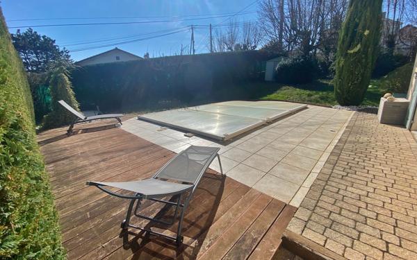 Maison à vendre    7 pièces • 208,13 m2 Sainte-Foy-lès-Lyon