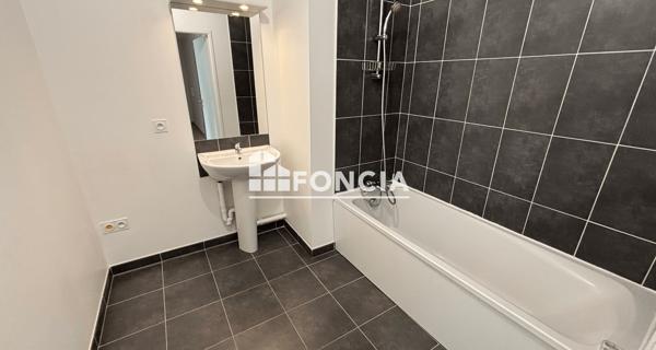 Location Appartement 3 pièces 68.37 m² - Bonneuil-sur-marne 94380