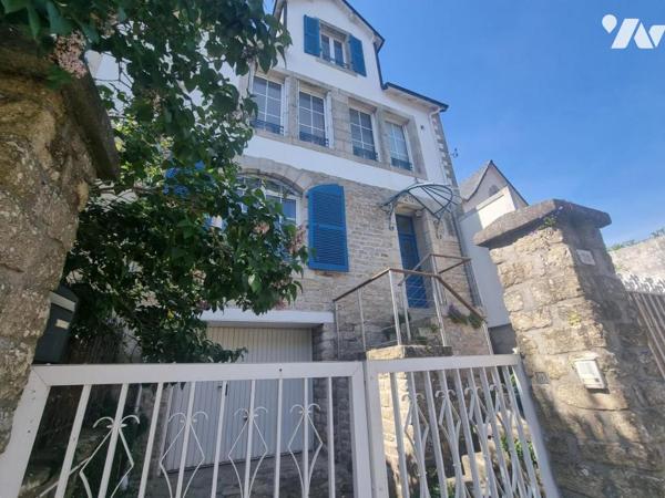 QUIMPER- rue prisée,