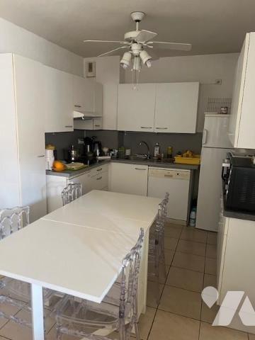 VANNES OUEST- APPARTEMENT DE 55m2 GARAGE PARKING ET CAVE