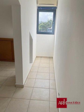 A LOUER APPT F3 Duplex au calme Ste Clotilde