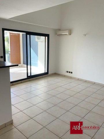 A LOUER APPT F3 Duplex au calme Ste Clotilde