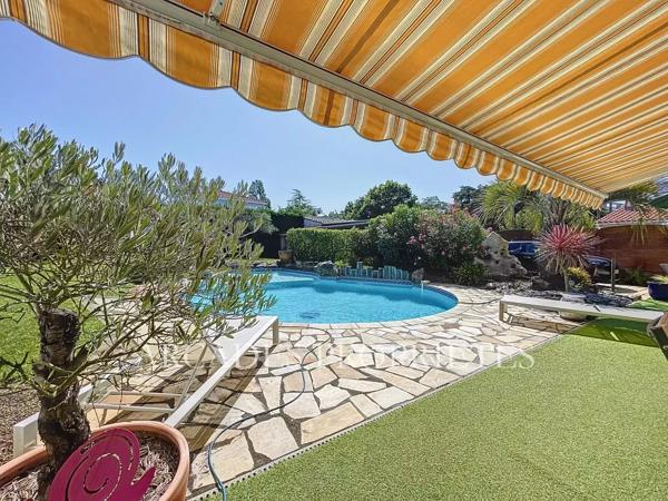 MAISON FAMILIALE D'EXCEPTION MERIGNAC