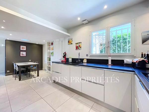 MAISON FAMILIALE D'EXCEPTION MERIGNAC