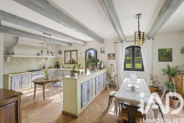 Maison à vendre 6 pièces 183 m² Fuveau