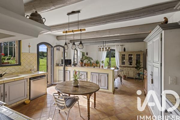 Maison à vendre 6 pièces 183 m² Fuveau