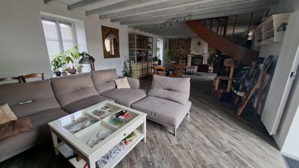 Maison 4 chambres + grange en campagne