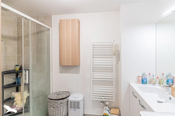 Appartement à vendre |  Villenave-d'Ornon |  3 pièces | 65 m²