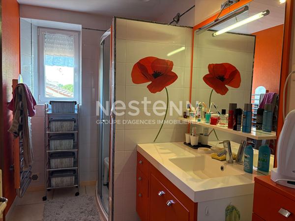 Maison 4 pièces à vendre à Bressuire - Longère en bon état avec garage