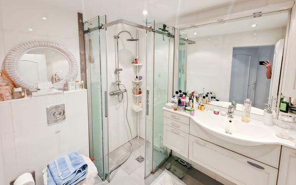 Appartement à vendre    4 pièces • 92 m2 Nice