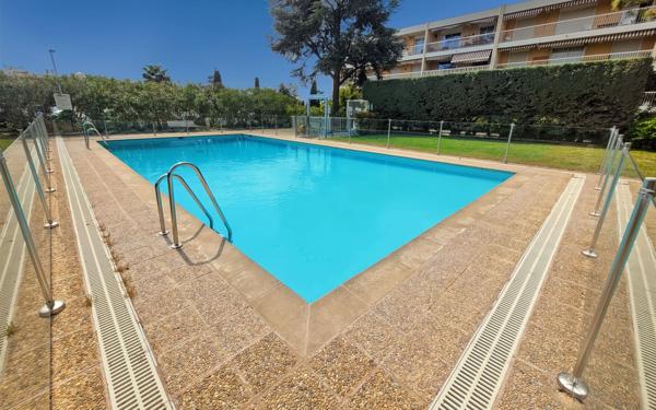 Appartement à vendre    4 pièces • 92 m2 Nice