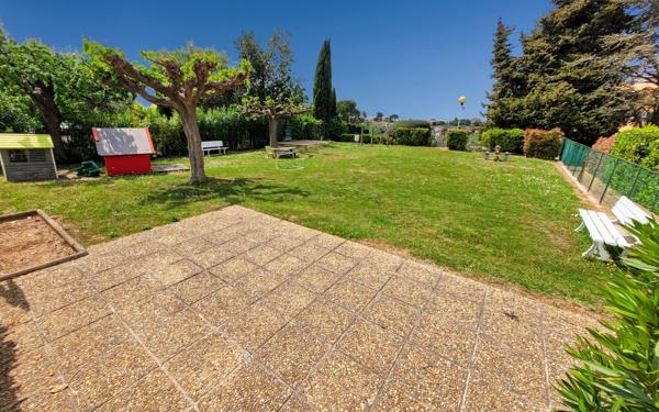 Appartement à vendre    4 pièces • 92 m2 Nice