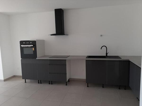 Appartement 3 pièces de 72 m² à St just st rambert
