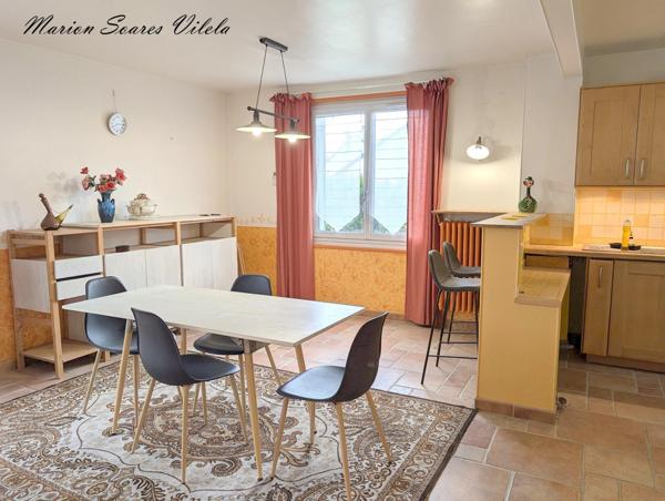 Maison plain pied sur sous-sol total semi-enterré, CHAUMES EN BRIE (77)