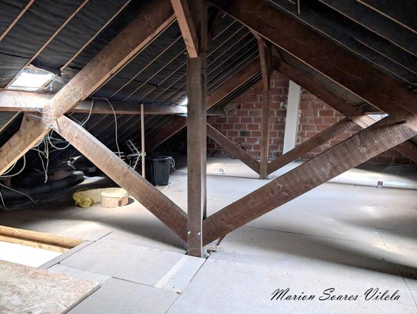 Maison plain pied sur sous-sol total semi-enterré, CHAUMES EN BRIE (77)