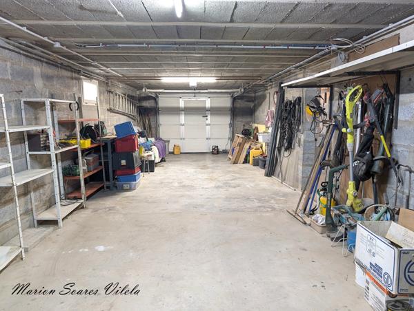 Maison plain pied sur sous-sol total semi-enterré, CHAUMES EN BRIE (77)