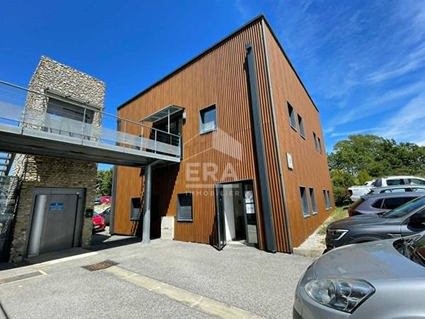 Local à louer 33m² - PEYRUIS