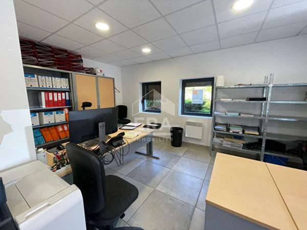 Local à louer 33m² - PEYRUIS