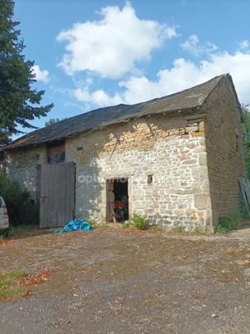 Maison typique en à 10 mn de Royère de Vassivière à 85 800 €