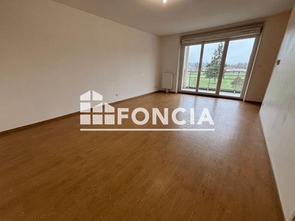 Location Appartement 2 pièces 49.5 m² - 3 PLACE KARINE RUBY Evreux 27000