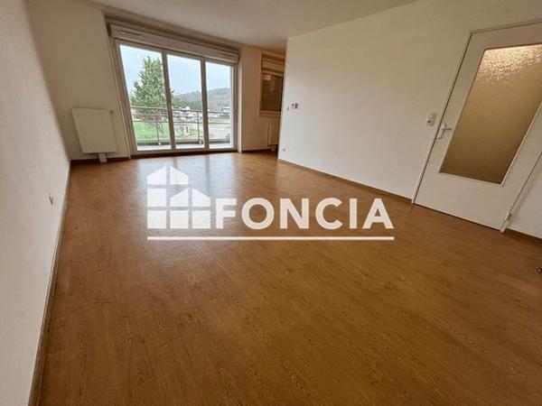 Location Appartement 2 pièces 49.5 m² - 3 PLACE KARINE RUBY Evreux 27000