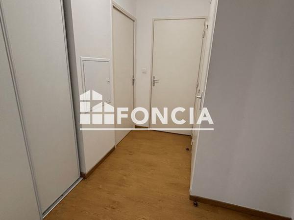 Location Appartement 2 pièces 49.5 m² - 3 PLACE KARINE RUBY Evreux 27000