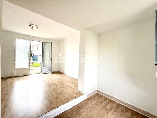 Maison 8 pièces - 194 m² Exclusivité efficity