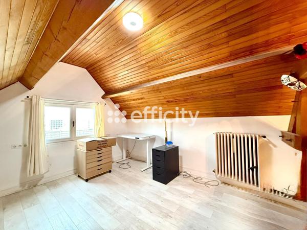 Maison 8 pièces - 194 m² Exclusivité efficity