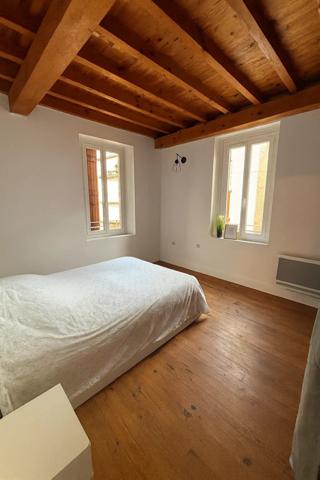 Location Maison de ville 5 pièces 85 m2 à Sainte-Livrade-sur-Lot