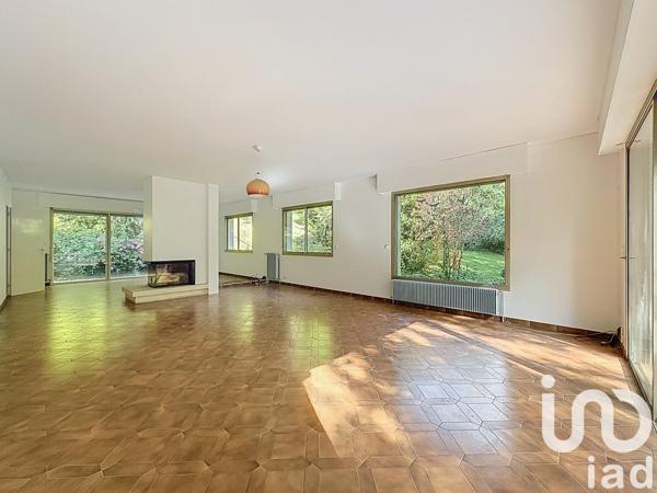 Maison à vendre 10 pièces 375 m² Saint-Rémy-lès-Chevreuse