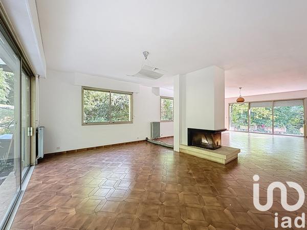 Maison à vendre 10 pièces 375 m² Saint-Rémy-lès-Chevreuse